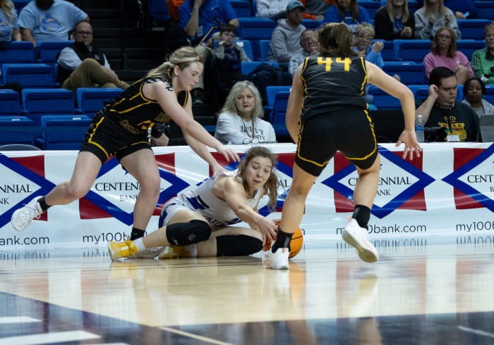 AAA Finals Bergman vs Salem__00786